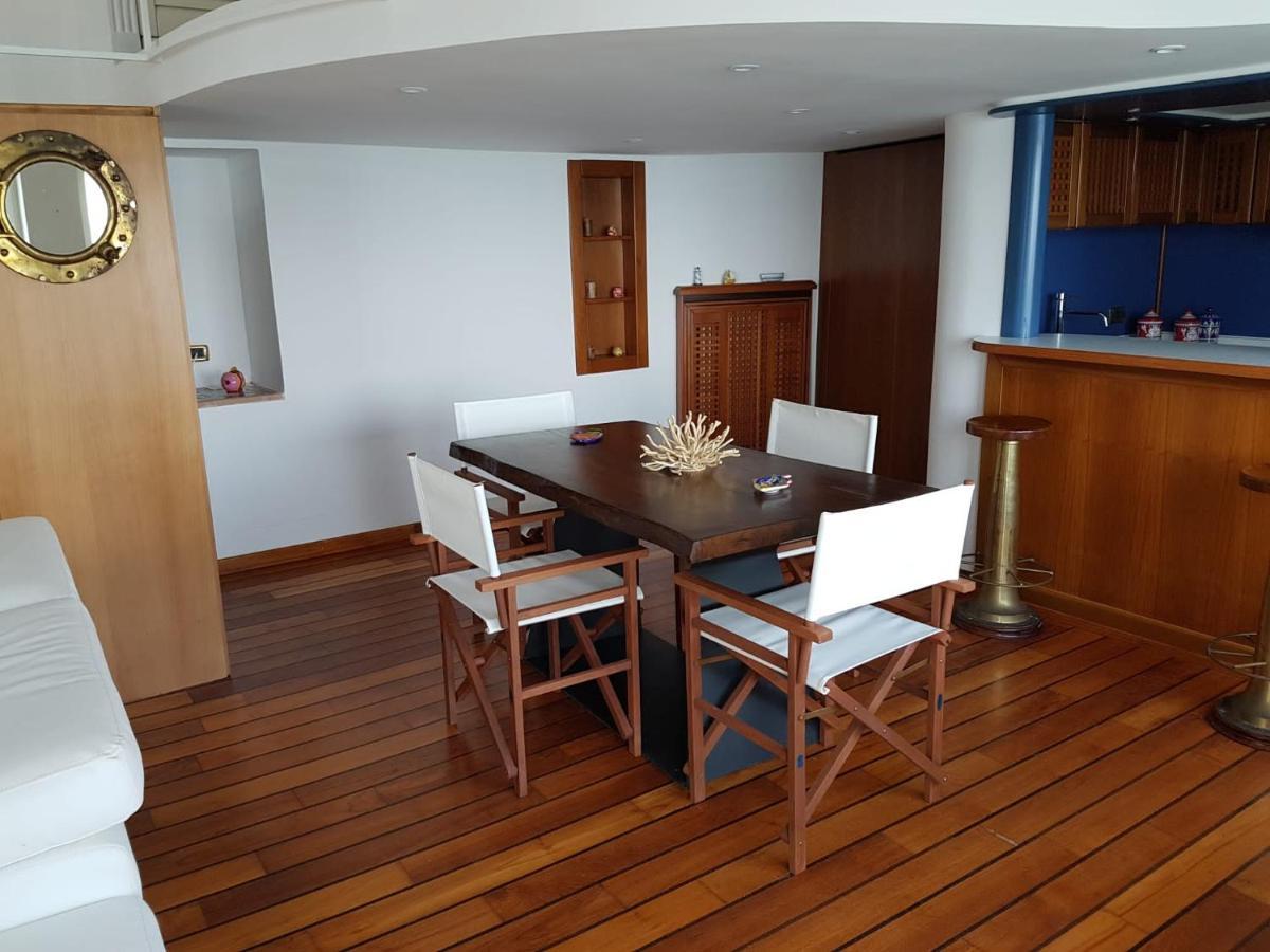 La Casa Sull' Acqua Apartment Наполи Екстериор снимка