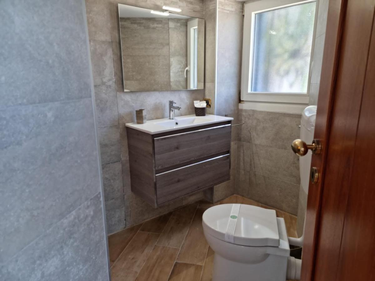 La Casa Sull' Acqua Apartment Наполи Екстериор снимка