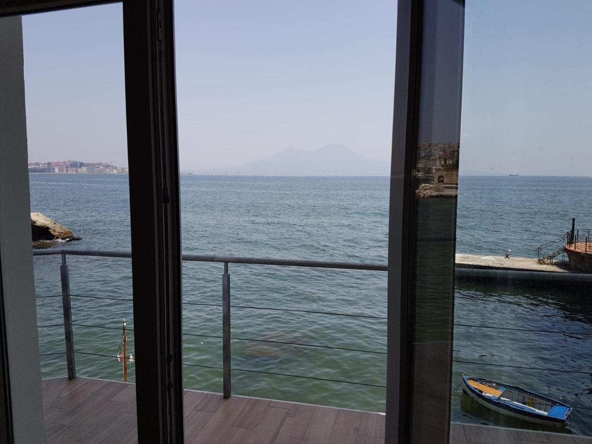 La Casa Sull' Acqua Apartment Наполи Екстериор снимка